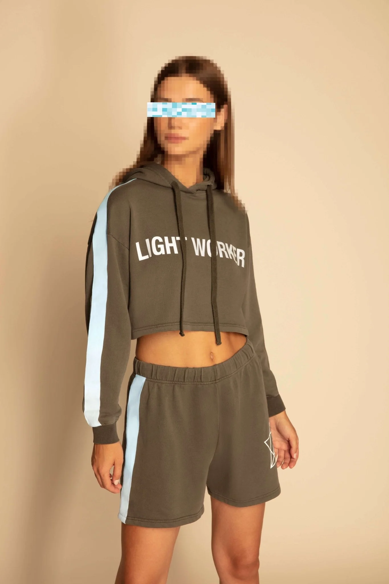 Women's Lightworker Cropped Hoodie in Caladan - Image 4